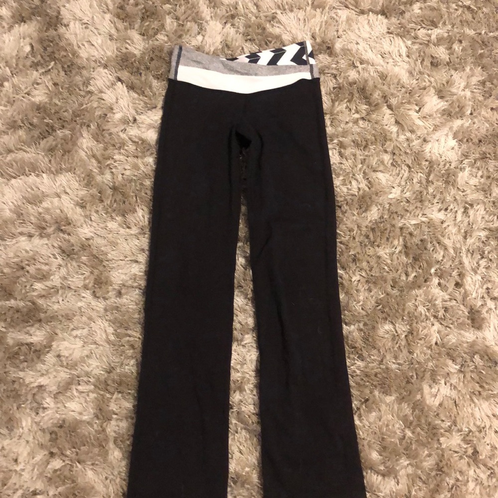 Lulu lemon yoga pants